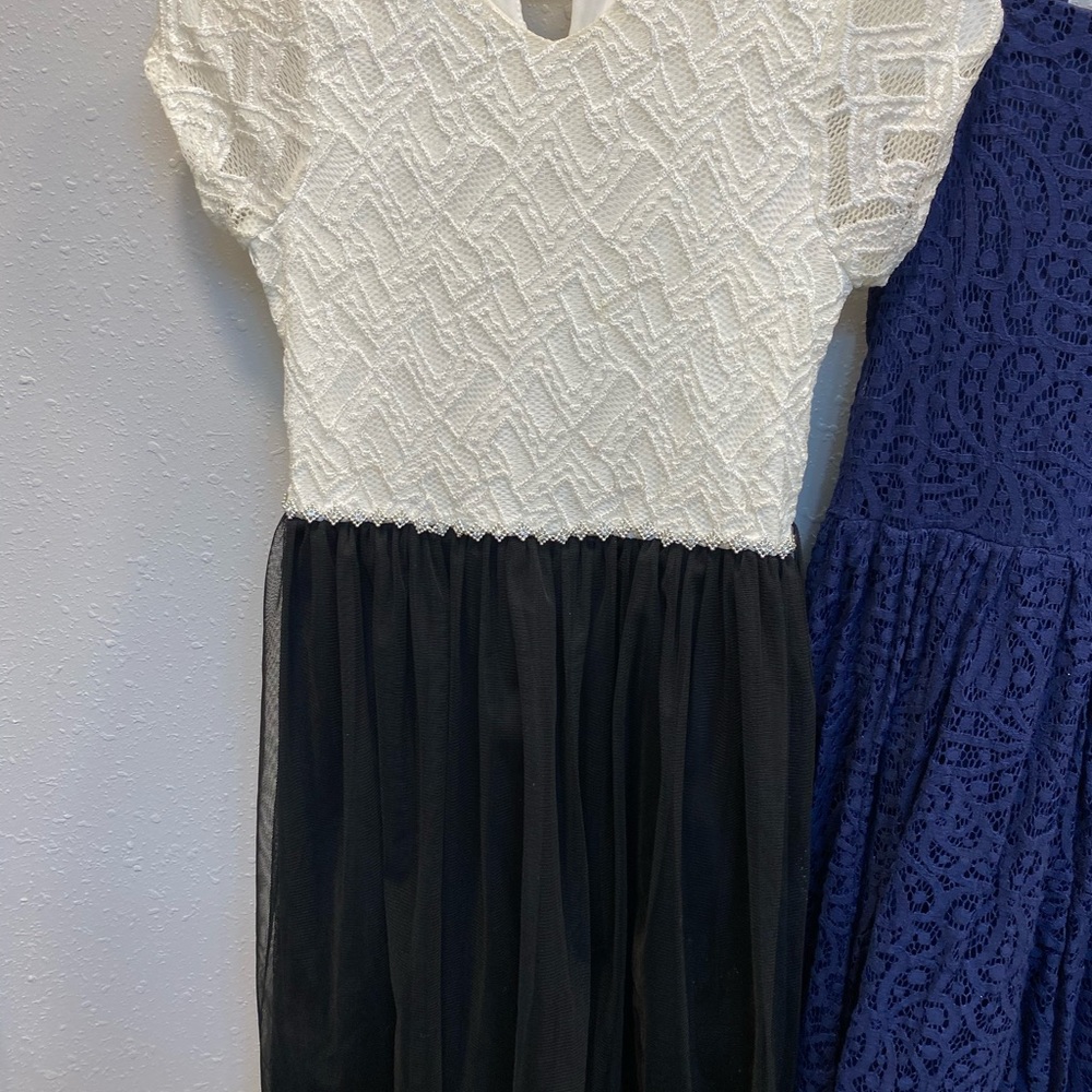 Girl’s dress